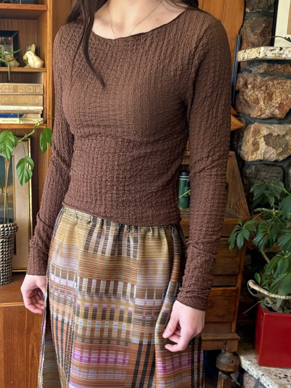 👉3/$25 Crepe Brown Long Sleeve Crop Top XS NWT